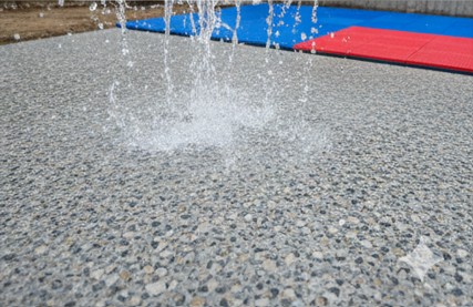 透水性コンクリートなら排水勾配が不要